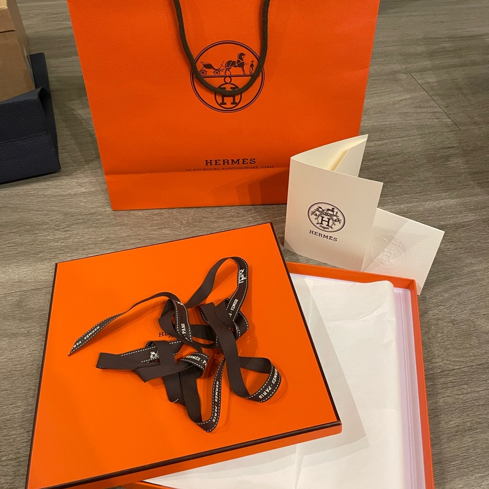 Hermes scarf box